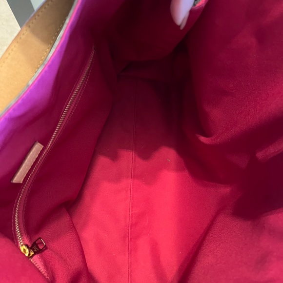 Authentic Graceful MM - Picture 7 of 10